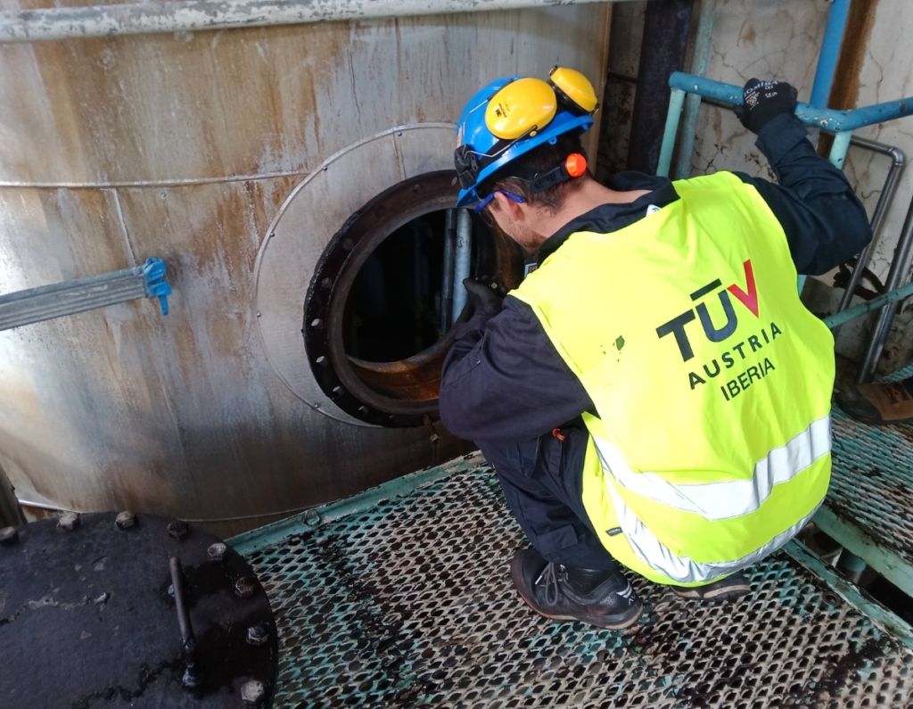 Equipamento de inspeção remota em espaço confinado