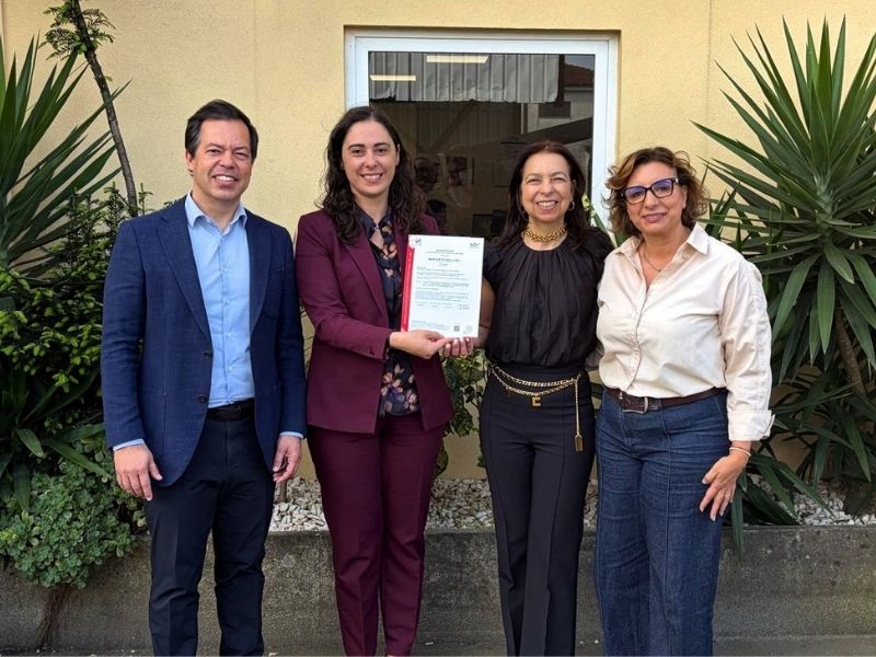Entrega do certificado ISO 9001 à Masterferro pela TÜV AUSTRIA Iberia