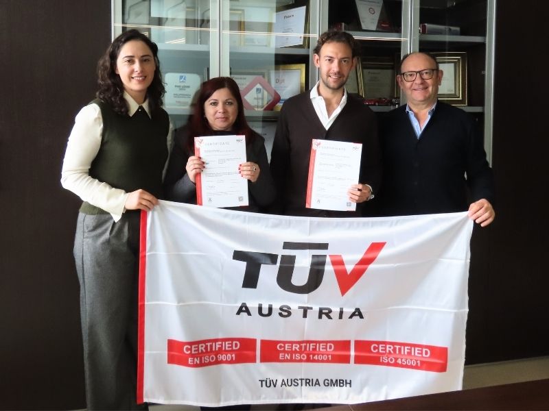 Entrega dos certificados ISO 9001, ISO 14001 e ISO 45001 à Politérmica pela TÜV AUSTRIA Iberia